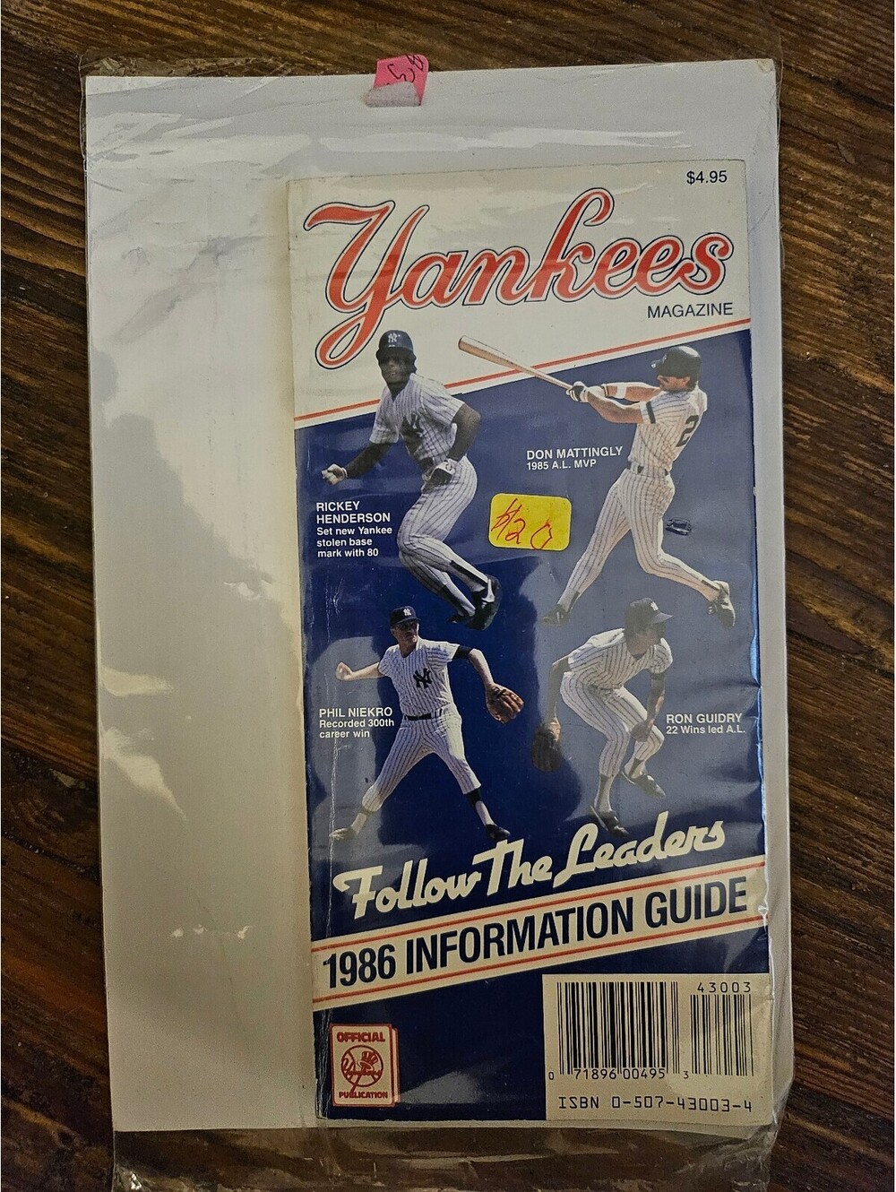 Vintage - 1986 New York Yankees Information Guide from Yankee Stadium EUC